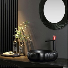 Modernes kreatives Design für Badezimmerarmaturen, Einloch-Waschbeckenarmaturen für Badezimmer, Warm- und Kaltwasser-Mischbatterien, Messingarmaturen mit einstellbarer Temperatur, Geeignet für Sockel- und Unterbauwaschtische